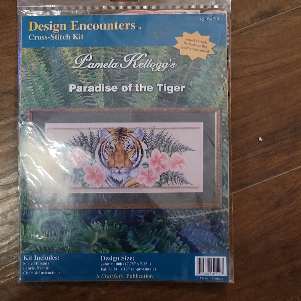 Design Encounter Cross Stitch Kit Paradise of the Tiger Jungle Hibiscus #31712